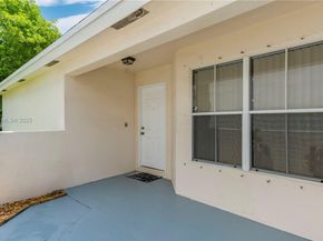 301 NW 207th Ave, Pembroke Pines FL 33029