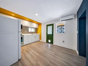 7411 Carlyle Ave, Miami Beach FL 33141