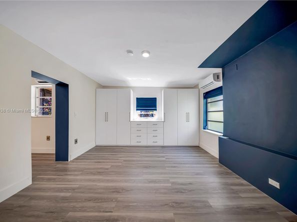 7411 Carlyle Ave, Miami Beach FL 33141