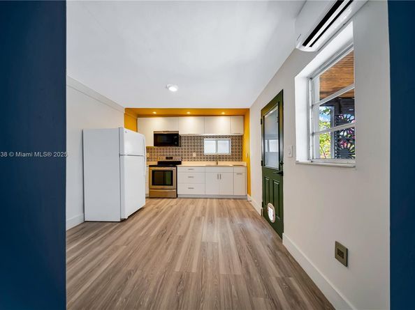 7411 Carlyle Ave, Miami Beach FL 33141