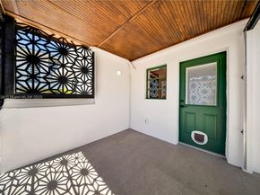7411 Carlyle Ave, Miami Beach FL 33141