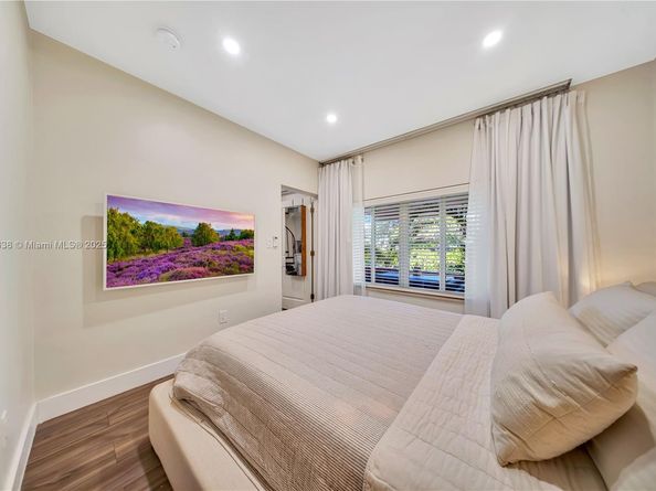7411 Carlyle Ave, Miami Beach FL 33141