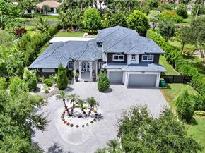 12301 NW 18th St, Plantation FL 33323