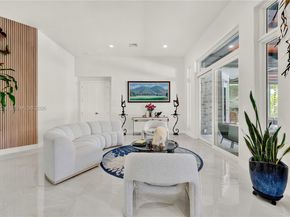 12301 NW 18th St, Plantation FL 33323