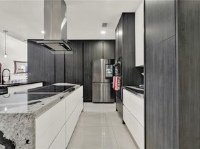 12301 NW 18th St, Plantation FL 33323