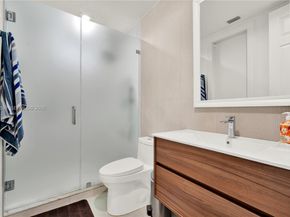 12301 NW 18th St, Plantation FL 33323