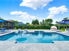 12301 NW 18th St, Plantation FL 33323