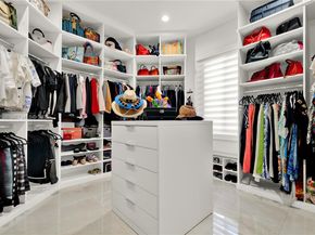 12301 NW 18th St, Plantation FL 33323