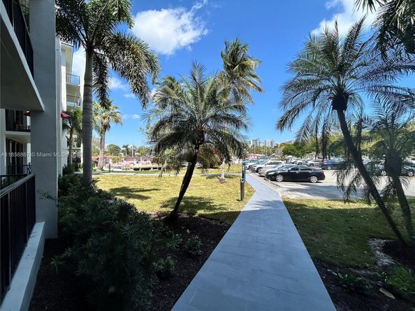 1101 River Reach Dr 102, Fort Lauderdale FL 33315