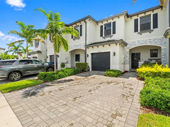 20380 NW 5th Ct, Miami Gardens FL 33169