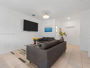 20380 NW 5th Ct, Miami Gardens FL 33169