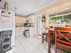 2110 NW 34th St, Miami FL 33142