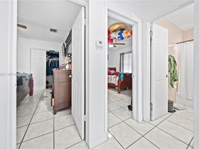 2110 NW 34th St, Miami FL 33142