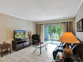 1100 Hillcrest Ct 302, Hollywood FL 33021
