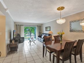 1100 Hillcrest Ct 302, Hollywood FL 33021