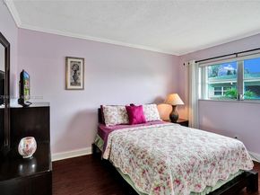 1100 Hillcrest Ct 302, Hollywood FL 33021
