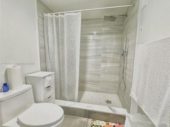 6193 Pointe Regal Cir 304, Delray Beach FL 33484