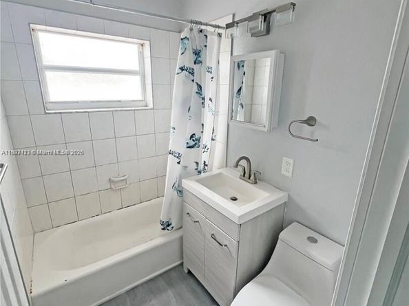 2783 - 2785 SW 33rd Ct, Miami FL 33133