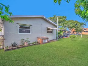 1245 NW 92nd Ave, Pembroke Pines FL 33024