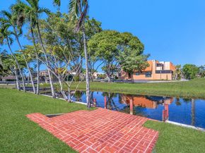 1245 NW 92nd Ave, Pembroke Pines FL 33024