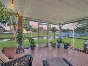 1245 NW 92nd Ave, Pembroke Pines FL 33024