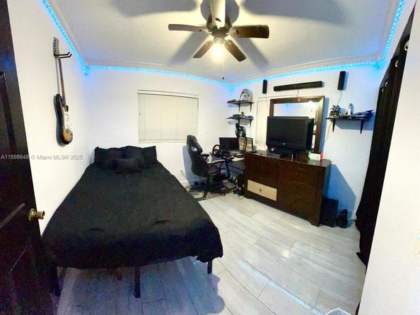 3763 NW 204th St, Miami Gardens FL 33055