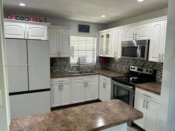 3763 NW 204th St, Miami Gardens FL 33055