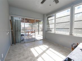 1560 NE 11th St, Homestead FL 33033