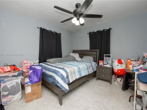 1560 NE 11th St, Homestead FL 33033