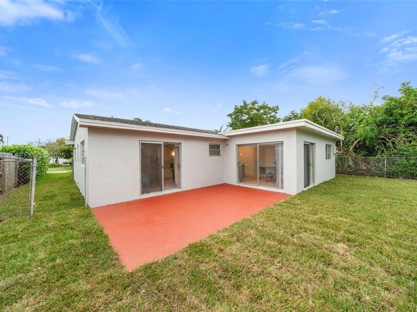 331 NE 42nd Ct, Oakland Park FL 33334