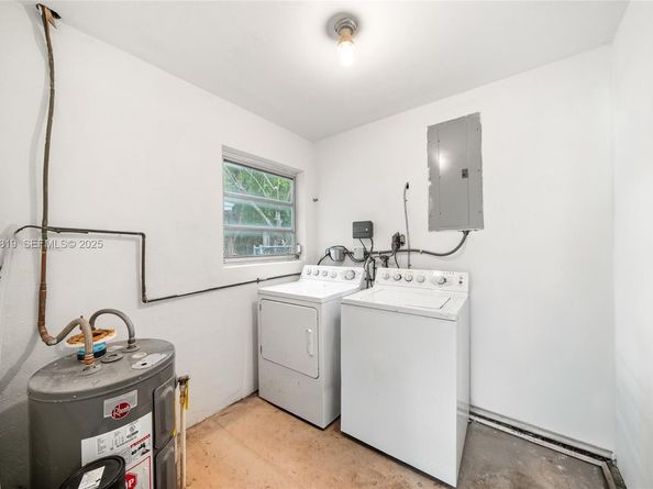 331 NE 42nd Ct, Oakland Park FL 33334