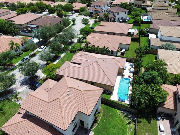 140 SE 36th Ter, Homestead FL 33033