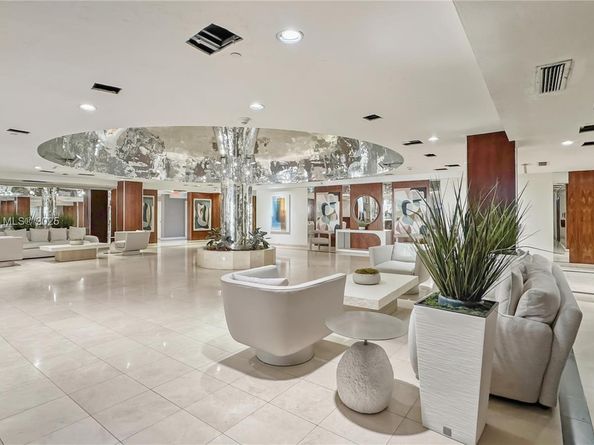 2655 Collins Ave 1502, Miami Beach FL 33140
