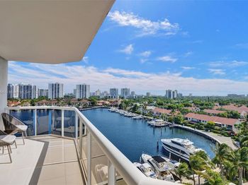 3610 Yacht Club Dr