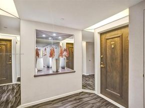 3610 Yacht Club Dr 909, Aventura FL 33180