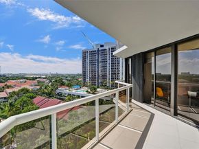 3610 Yacht Club Dr 909, Aventura FL 33180