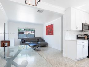 10370 SW 34th St, Miami FL 33165