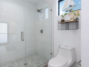 10370 SW 34th St, Miami FL 33165