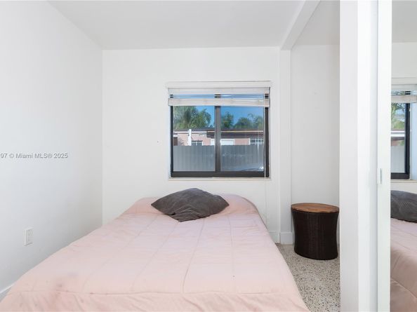 10370 SW 34th St, Miami FL 33165