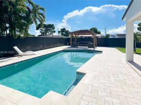 10370 SW 34th St, Miami FL 33165