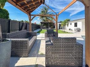 10370 SW 34th St, Miami FL 33165