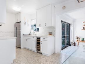 10370 SW 34th St, Miami FL 33165