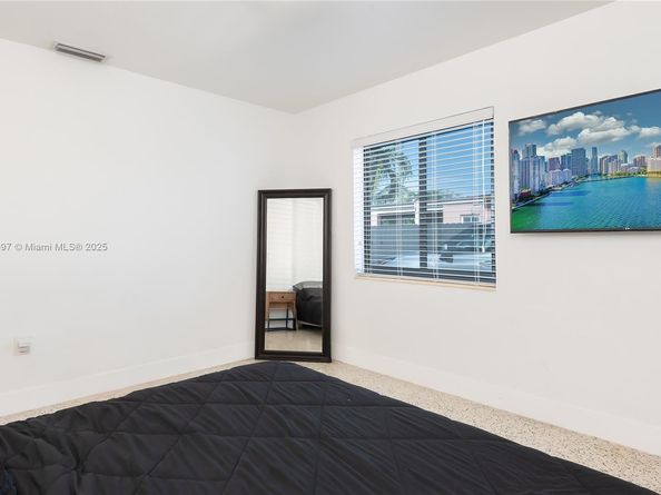10370 SW 34th St, Miami FL 33165