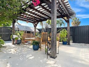 10370 SW 34th St, Miami FL 33165