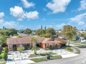 21424 NE 19th Ct, Miami FL 33179