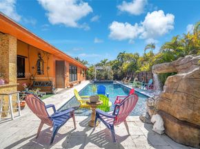 21424 NE 19th Ct, Miami FL 33179