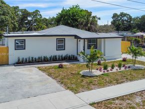 2840 NW 171st St, Miami Gardens FL 33056