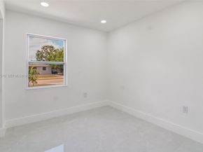 2840 NW 171st St, Miami Gardens FL 33056