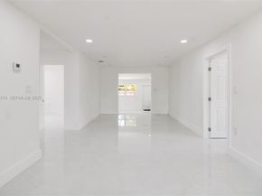 2840 NW 171st St, Miami Gardens FL 33056