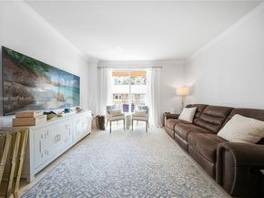 7290 SW 90th St 308, Miami FL 33156